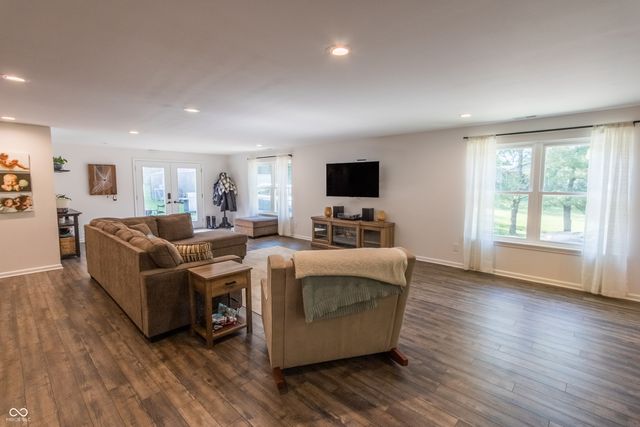 8563 N Lick Creek Road, Morgantown, IN 46160