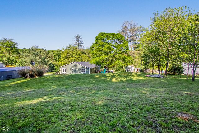 8563 N Lick Creek Road, Morgantown, IN 46160