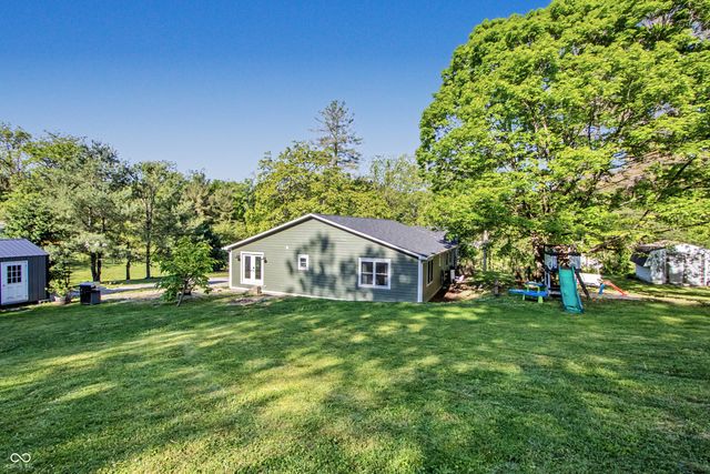 8563 N Lick Creek Road, Morgantown, IN 46160