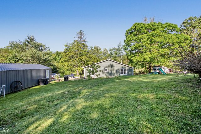 8563 N Lick Creek Road, Morgantown, IN 46160