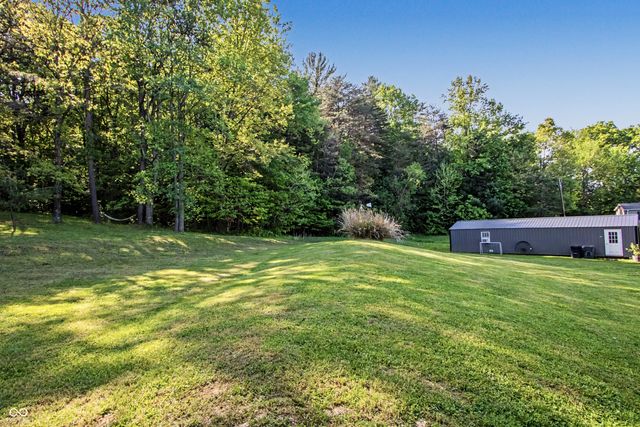 8563 N Lick Creek Road, Morgantown, IN 46160