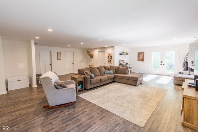 8563 N Lick Creek Road, Morgantown, IN 46160