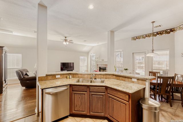 13126 Winding Creek, San Antonio, TX 78231