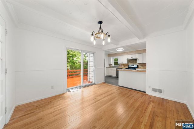 85 Serpentine Road, Demarest, NJ 07627