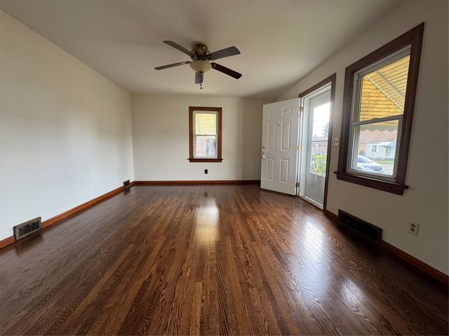 1147 W 31ST Street, Erie, PA 16508