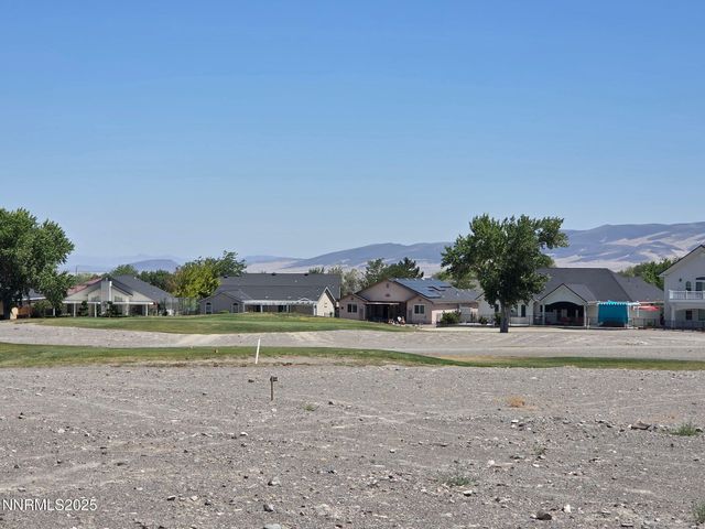 1905 Seven Iron Court, Fernley, NV 89408
