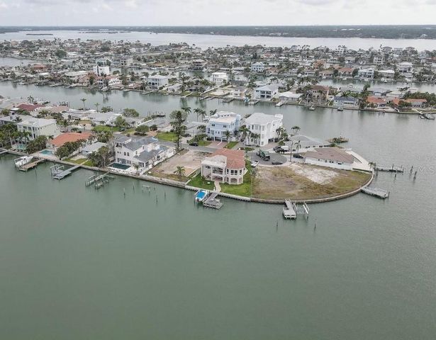 11100 5TH STREET E, Treasure Island, FL 33706