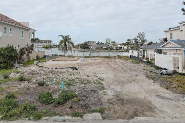 11100 5TH STREET E, Treasure Island, FL 33706