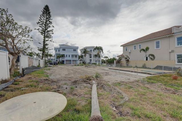 11100 5TH STREET E, Treasure Island, FL 33706