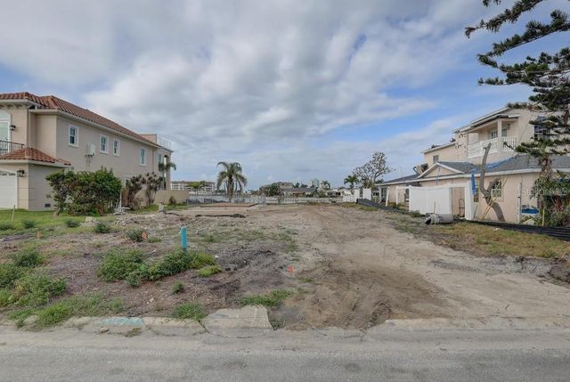 11100 5TH STREET E, Treasure Island, FL 33706