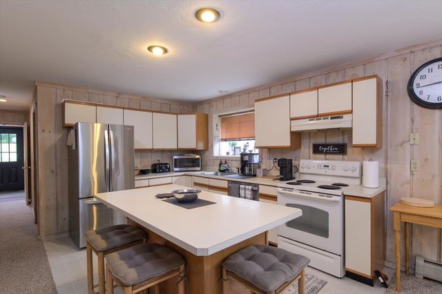 14 Mill Road, Dover, VT 05356