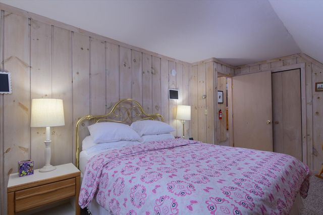 14 Mill Road, Dover, VT 05356