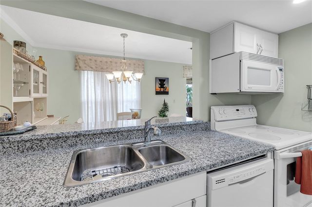 6238 7TH AVENUE W 6238, Bradenton, FL 34209