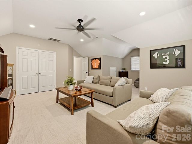 19706 Valiant Way, Cornelius, NC 28031