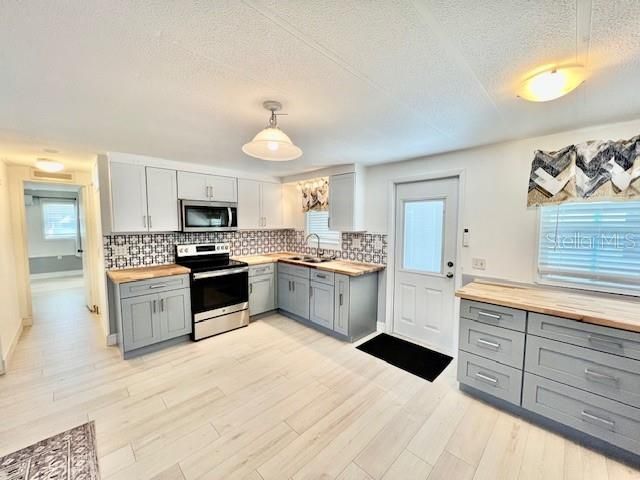 10810 FREEDOM DRIVE, Port Richey, FL 34668