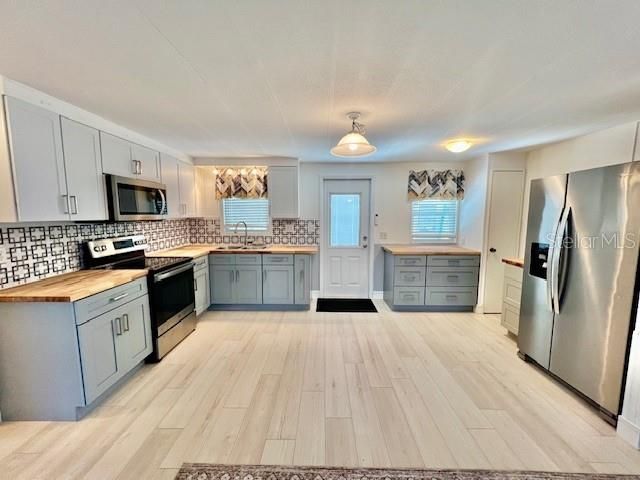 10810 FREEDOM DRIVE, Port Richey, FL 34668