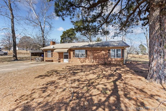 1296 Church Road, Silo, OK 74701