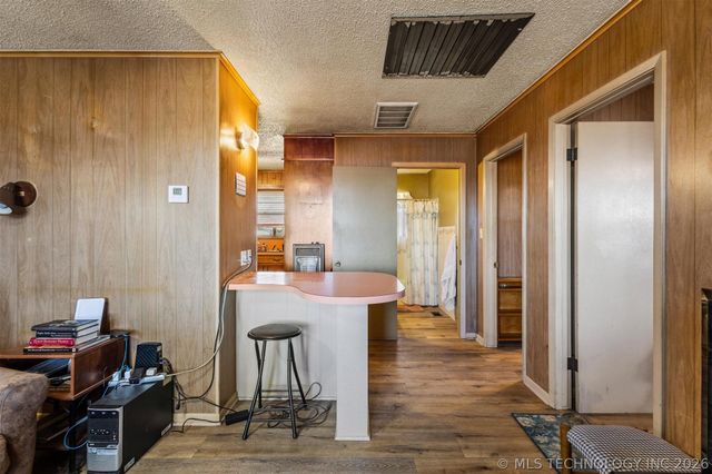 1296 Church Road, Silo, OK 74701