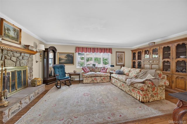 44 Koenig Drive, Oyster Bay Cove, NY 11771
