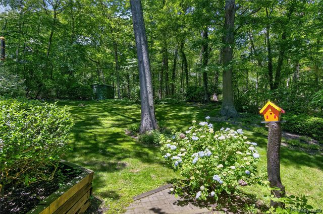 44 Koenig Drive, Oyster Bay Cove, NY 11771