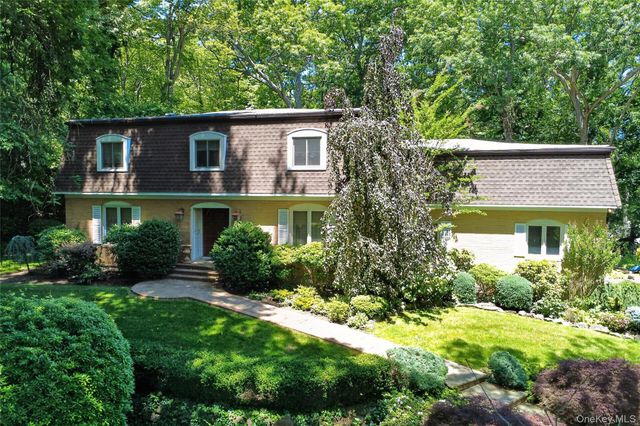 44 Koenig Drive, Oyster Bay Cove, NY 11771