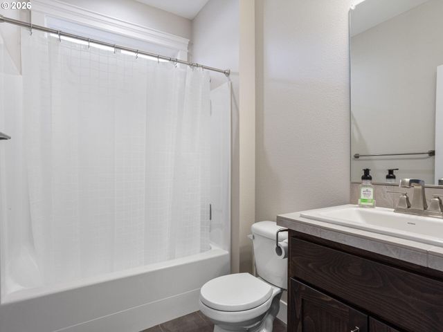 5607 Ne 134TH St, Vancouver, WA 98686