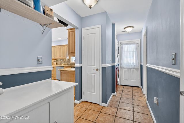 29 Bay Avenue, North Middletown, NJ 07748