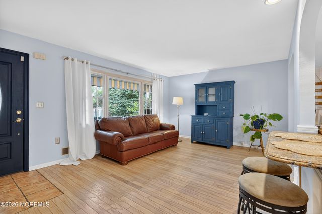 29 Bay Avenue, North Middletown, NJ 07748