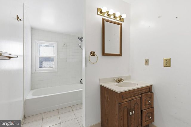 8605 JESSICA LN, Perry Hall, MD 21128