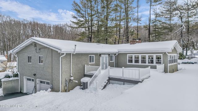 11 Mount Drive, Holmdel, NJ 07733