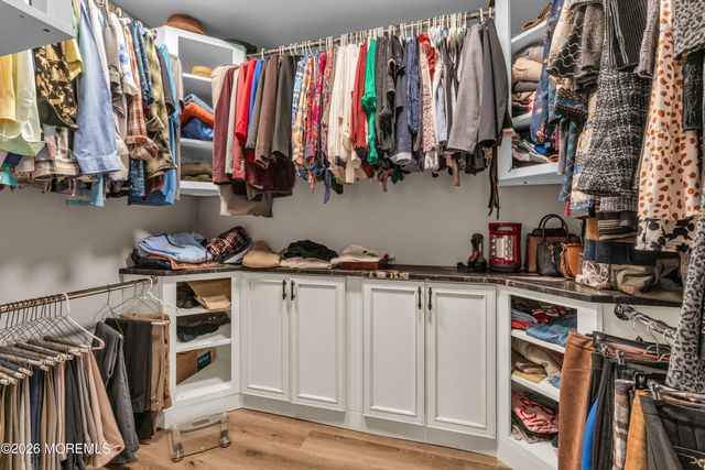 11 Mount Drive, Holmdel, NJ 07733