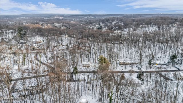 11 Mount Drive, Holmdel, NJ 07733