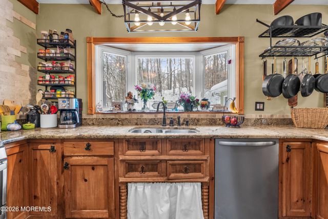 11 Mount Drive, Holmdel, NJ 07733