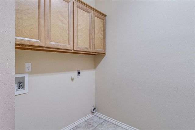 6153 Lemans Dr, Corpus Christi, TX 78414