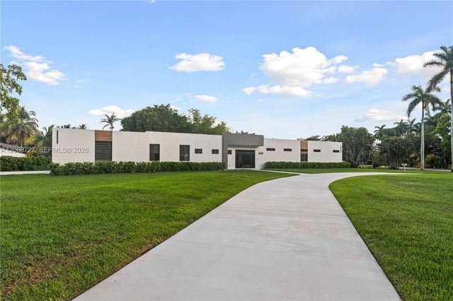 360 Holly Ln, Plantation, FL 33317