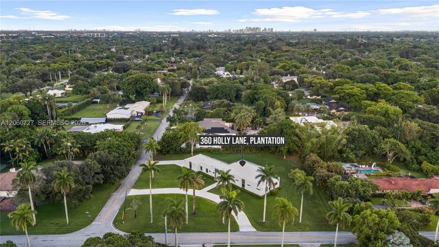 360 Holly Ln, Plantation, FL 33317