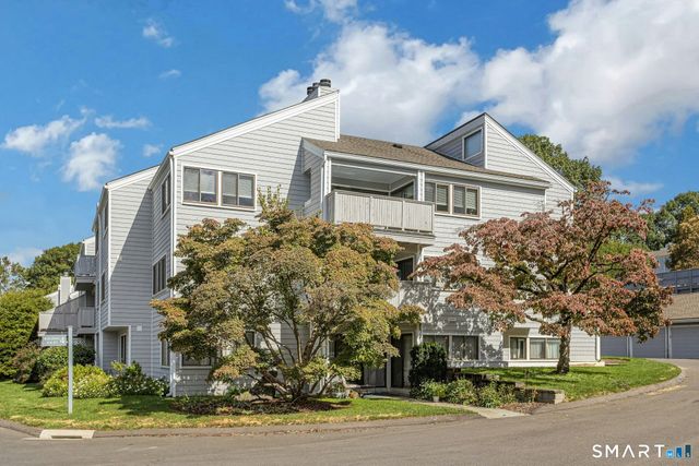 114 Rowayton Woods Drive 114, Norwalk, CT 06854
