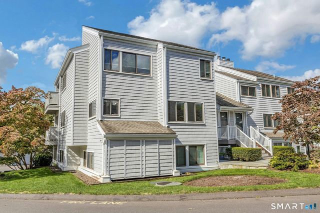 114 Rowayton Woods Drive 114, Norwalk, CT 06854