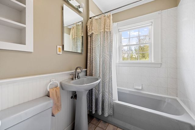 254 N Central St, East Bridgewater, MA 02333