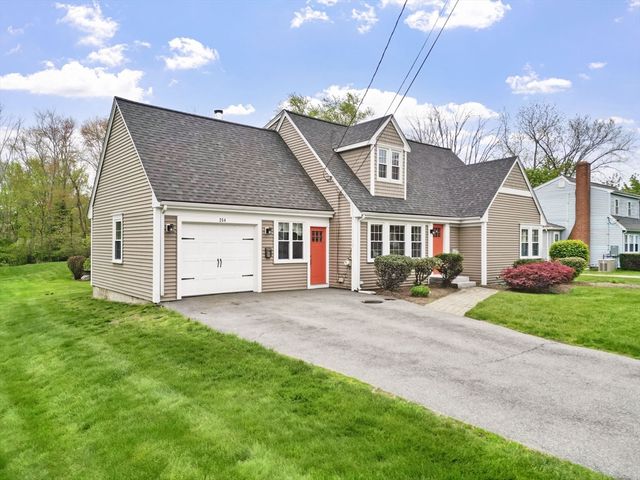 254 N Central St, East Bridgewater, MA 02333