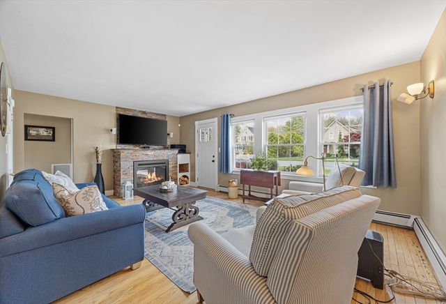 254 N Central St, East Bridgewater, MA 02333