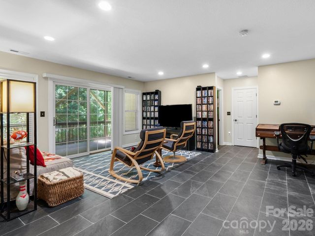 16 Jennlynn Drive, Arden, NC 28704