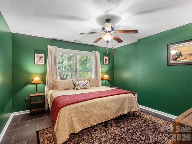 16 Jennlynn Drive, Arden, NC 28704
