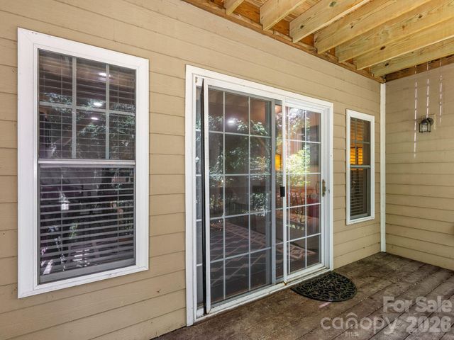 16 Jennlynn Drive, Arden, NC 28704