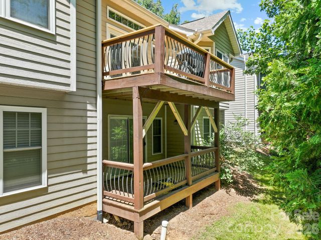 16 Jennlynn Drive, Arden, NC 28704