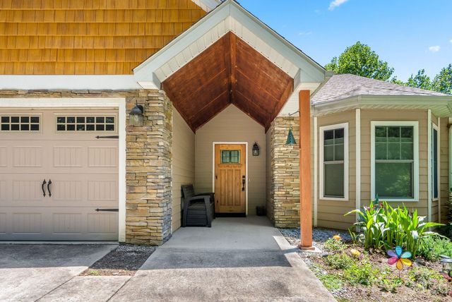 16 Jennlynn Drive, Arden, NC 28704