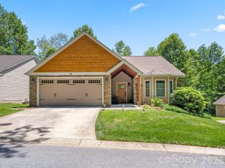 16 Jennlynn Drive, Arden, NC 28704