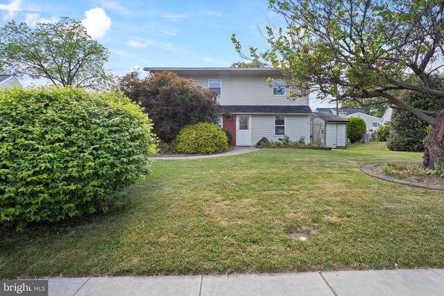 23 COTTON RD, Levittown, PA 19057