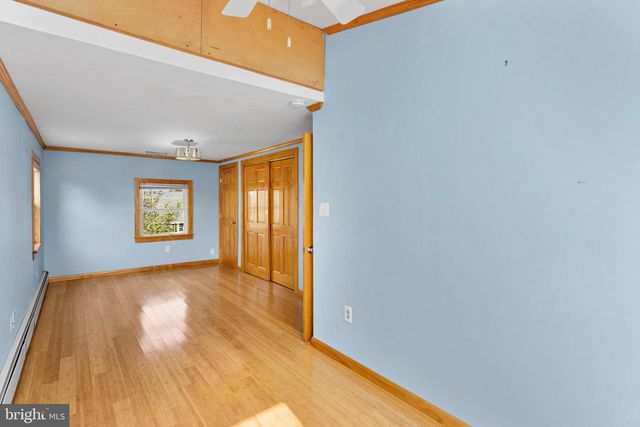 23 COTTON RD, Levittown, PA 19057