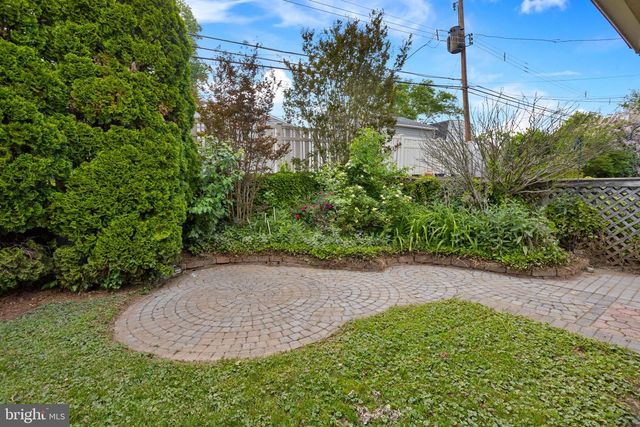 23 COTTON RD, Levittown, PA 19057